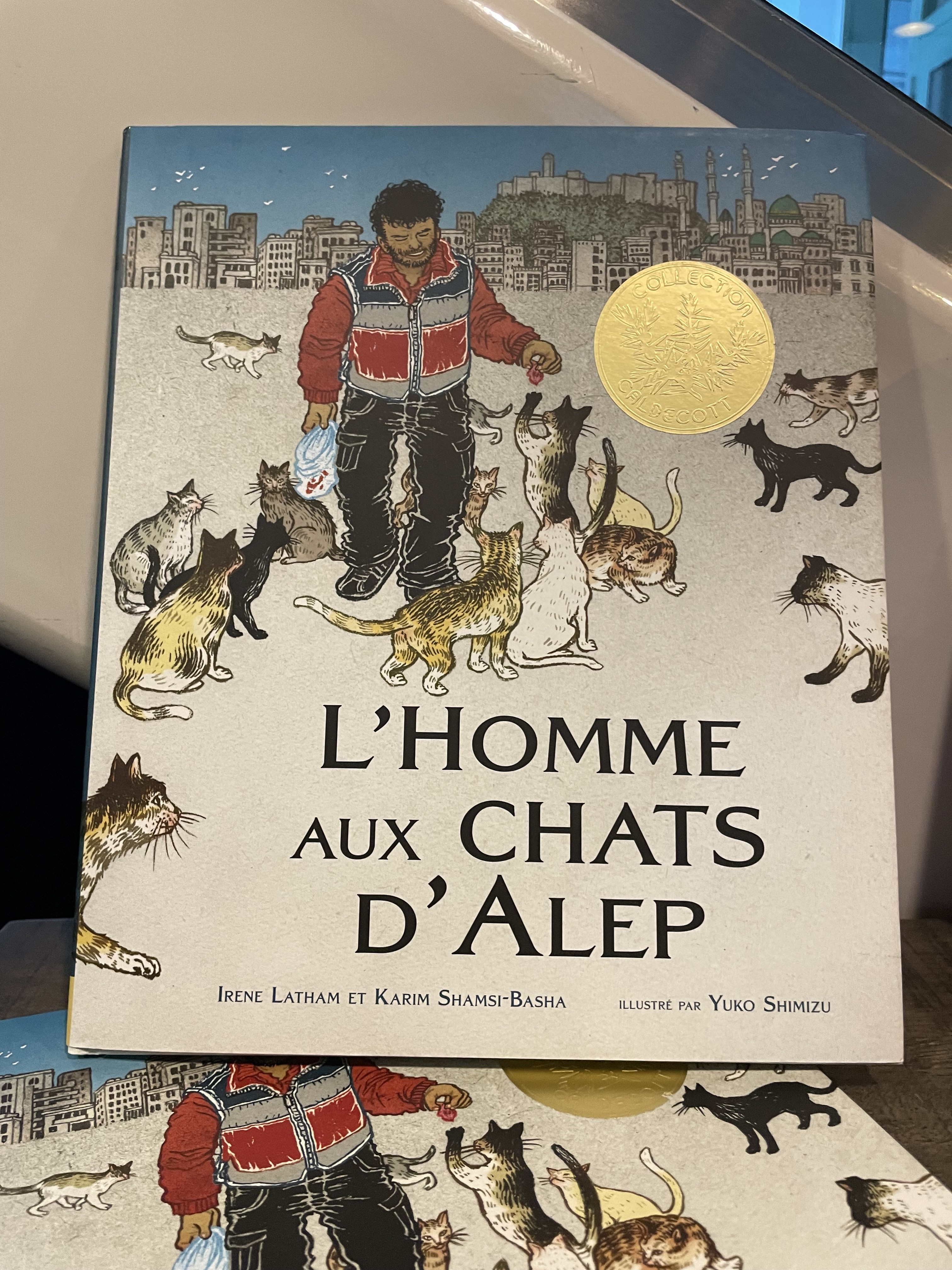 Vu dans la librairie du théâtre de Châtillon